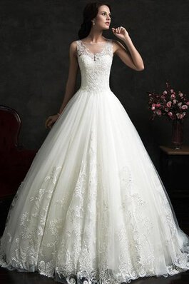 Robe de mariée intemporel modeste bandouliere spaghetti trou de serrure textile en tulle