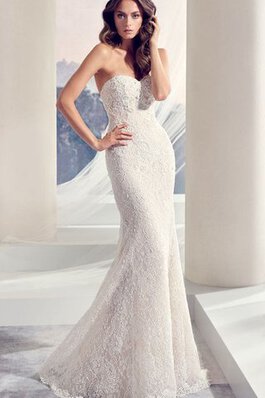 Robe de mariée romantique avec sans manches de traîne courte avec perle de sirène