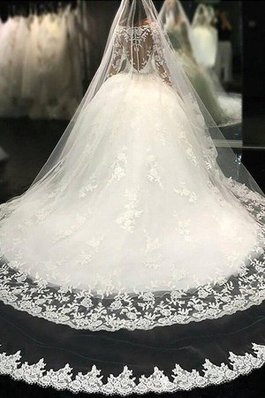 Robe de mariée appliques avec broderie délicat a eglise solennel