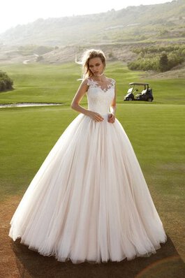 V-Ausschnitt Ärmelloses Tüll Duchesse-Linie klassisches bodenlanges Brautkleid