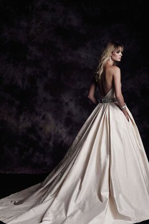 Abito da Sposa lusso con Festone Naturale Lungo a Chiesa Senza Maniche - Foto 2