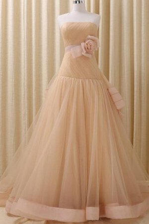 Robe de quinceanera avec broderie de mode de bal v encolure de traîne moyenne ornée - Photo 1