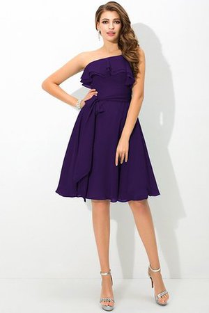 Ein Schulterfreies Normale Taille A-Linie Mini Brautjungfernkleid mit Gürtel - Bild 13
