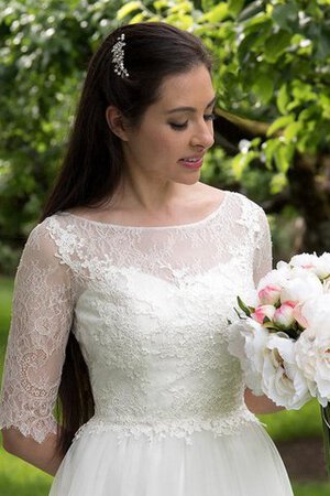 Robe de mariée simple boutonné de col bateau a-ligne d'épaule asymétrique - Photo 2
