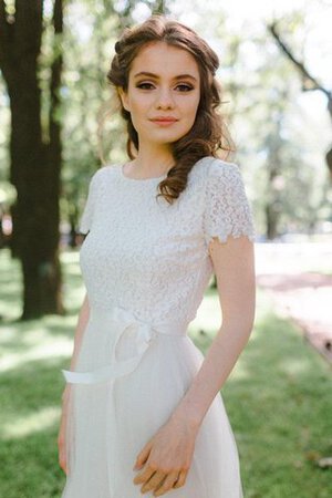 Robe de mariée informel simple avec ruban ceinture avec manche courte - Photo 2