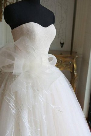 Abito da Sposa con Applique in Tulle Senza Maniche A Terra con Fiocco in pizzo - Foto 3