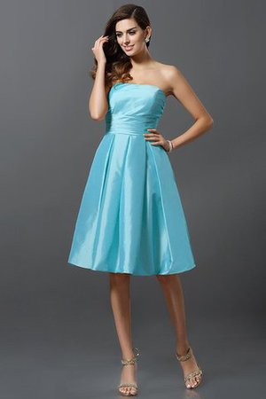 Robe demoiselle d'honneur courte naturel manche nulle a-ligne au niveau de genou - Photo 3