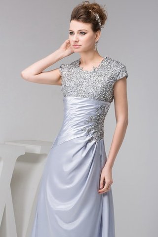Robe de soirée discrete avec manche courte avec perle au niveau de cou longueur au ras du sol - Photo 2