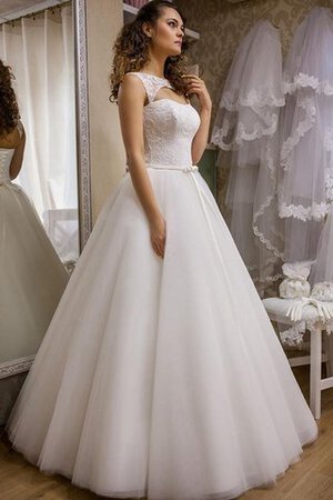 Robe de mariée naturel delicat col en bateau avec lacets avec sans manches - Photo 1