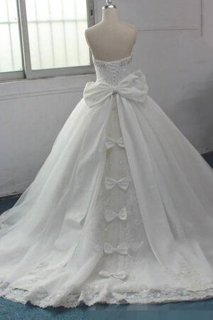 Abito da Sposa in Organza con Fiocco in pizzo in Raso Schiena Nuda con Applique - Foto 2