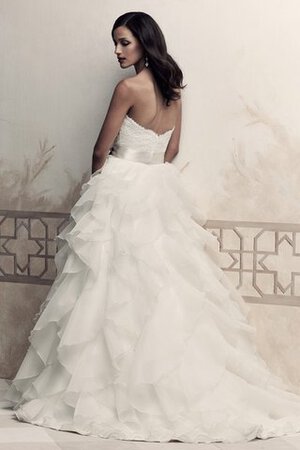 Robe de mariée luxueux a-ligne de traîne moyenne ceinture en étoffe manche nulle - Photo 2