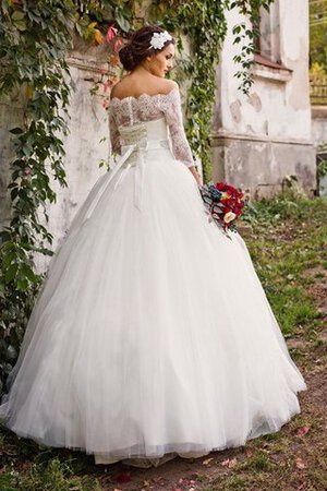 Robe de mariée romantique textile en tulle d'epaule ajourée avec perle cordon - Photo 3