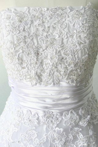 Robe de mariée en satin textile en tulle ligne a au bord de la mer avec fleurs - Photo 2