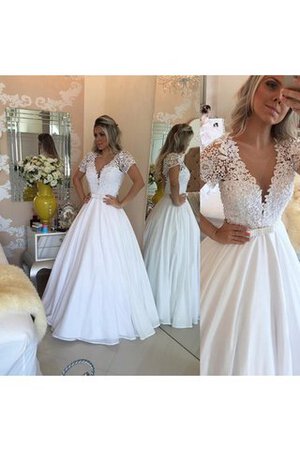 Perlenbesetztes extravagantes bescheidenes bodenlanges Brautkleid mit Perlen aus Chiffon - Bild 3