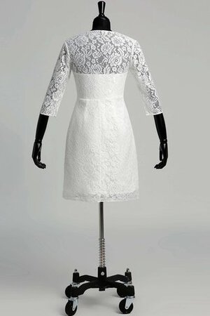 Robe de mariée simple au niveau de genou de tour de ceinture en haute ruché de col en v - Photo 2