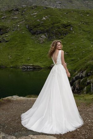 Gericht Schleppe Tüll plissiertes Spitze tiefer V-Ausschnitt einfaches Brautkleid - Bild 2