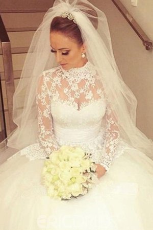 Robe de mariée élégant en dentelle avec nœud dans l'eglise plissage - Photo 1