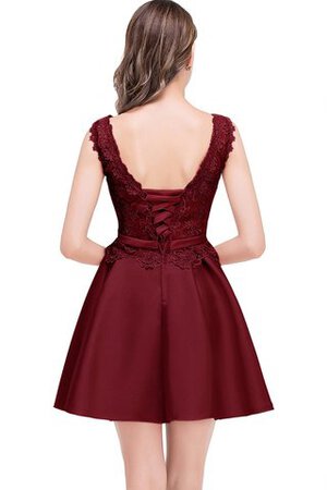 A Linie Ausgezeichnet Ärmelloses Mini Cocktailkleid mit Gürtel - Bild 2