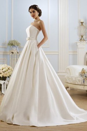 Abito da Sposa con Fiocco Allacciato Vintage Coda A Strascico Corto con Piega in pizzo - Foto 4