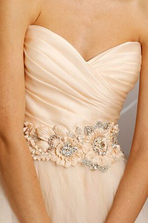 Robe de mariée au niveau de cou de traîne courte textile en tulle de col en cœur ruché - Photo 4
