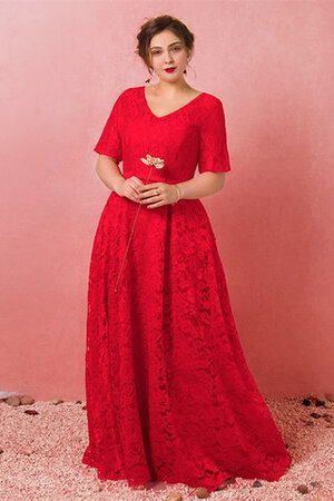 Ehrenvoll Halle Pompöse Bodenlanges Brautkleid mit Schleife - Bild 11