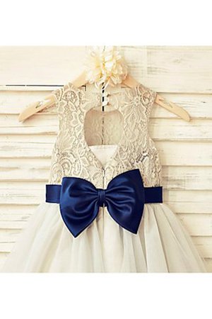 Normale Taille Prinzessin Schaufel-Ausschnitt Blumenmädchenkleid mit Blume mit Bordüre - Bild 4