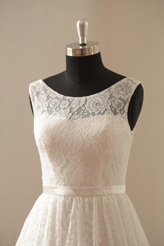 Schaufel-Ausschnitt A-Line Ärmellos Brautkleid mit Bordüre mit Gürtel - Bild 2