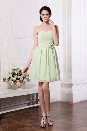 Chiffon Drapiertes Ärmelloses Mini Brautjungfernkleid mit Herz-Ausschnitt - Bild 1