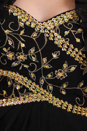 Perlenbesetztes enganliegendes luxus langes Abendkleid mit Applike - Bild 6