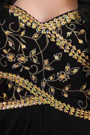 Perlenbesetztes enganliegendes luxus langes Abendkleid mit Applike - Bild 6