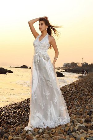 Robe de mariée longue ligne a dénudé fermeutre eclair au bord de la mer - Photo 1