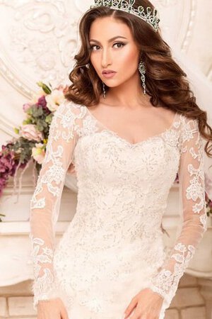 Robe de mariée intemporel discrete romantique charmeuse decoration en fleur - Photo 3