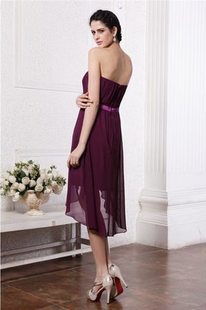 Robe de cocktail courte plissé avec fronce ceinture avec ruban - Photo 2