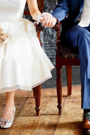 A-Linie Reißverschluss wadenlanges Brautkleid mit Juwel Ausschnitt aus Tüll - Bild 3