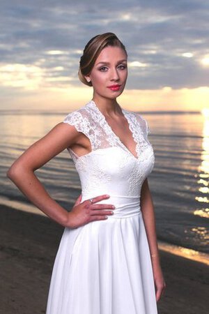 Moderno Vestido de Novia en Gasa de Playa de Escote en V de Fajas - Foto 5
