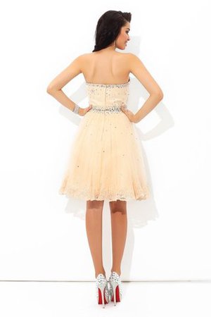 Robe de cocktail bref solennelle manche nulle en satin de princesse - Photo 2