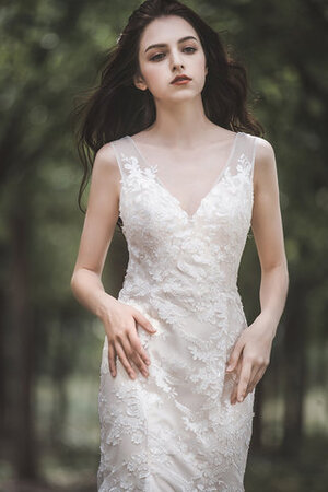 Robe de mariée v encolure distinctif en dentelle a plage solennel - Photo 5