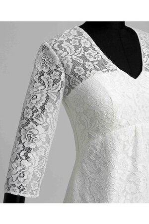 Robe de mariée simple au niveau de genou de tour de ceinture en haute ruché de col en v - Photo 6