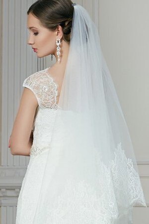 Perlenbesetztes Spitze normale Taille langes Brautkleid mit Bordüre mit gekappten Ärmeln - Bild 4