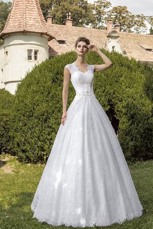Spitze bodenlanges Brautkleid mit Bordüre mit Applike - Bild 1