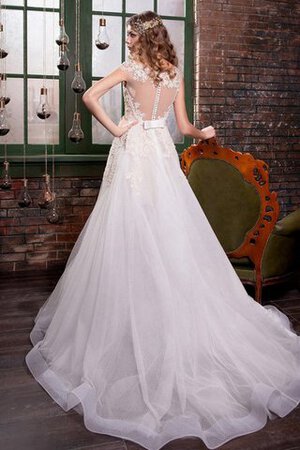 Schaufel-Ausschnitt A-Line bodenlanges Brautkleid aus Tüll mit Applike - Bild 4