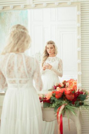 Sweep train Juwel Ausschnitt langärmeliges extravagantes informelles Brautkleid mit Bordüre - Bild 4