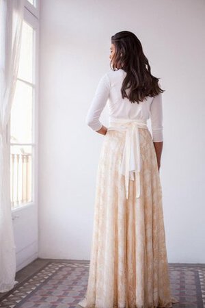 V-Ausschnitt A-Line enganliegendes legeres konservatives Brautkleid ohne Ärmeln - Bild 5