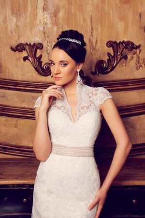 Spitze normale Taille V-Ausschnitt bodenlanges Brautkleid mit gekappten Ärmeln mit Bordüre - Bild 3