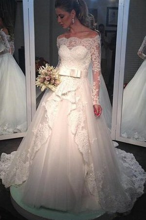 Spitze Empire Taille A-Line Sweep Zug Brautkleid mit Bordüre mit Pailletten - Bild 1
