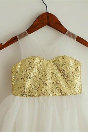 Robe de cortège enfant naturel en tulle avec fleurs longueur mollet encolure ronde - Photo 2