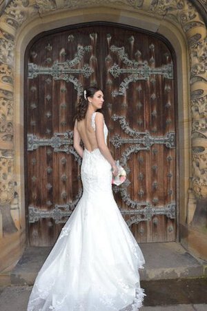 V-Ausschnitt rückenfreies Gericht Schleppe Ärmellos sexy schlichtes Brautkleid - Bild 3