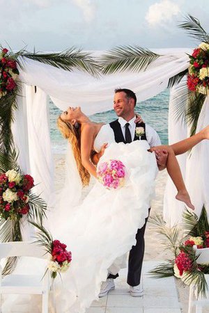 Beach Stil Vintage Prinzessin Extravagantes Schick Brautkleid - Bild 2