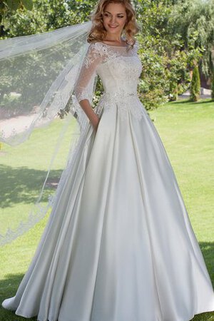 Robe de mariée avec perle de traîne courte avec lacets en satin col u profond - Photo 1