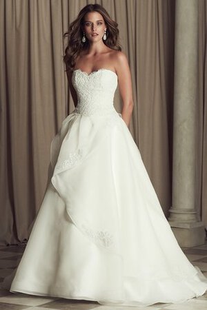 Robe de mariée intemporel romantique de traîne courte ligne a col en forme de cœur - Photo 1